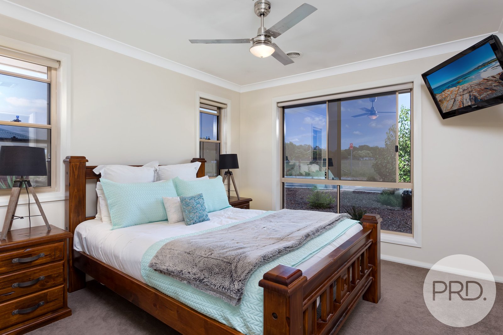 4/6 Trumper Street BOOROOMA 5