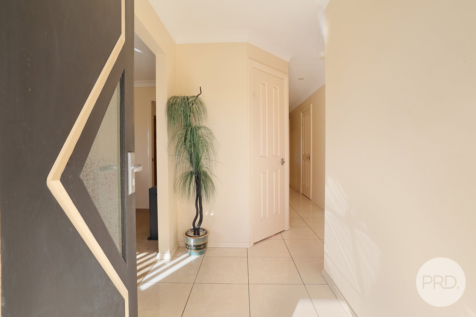 46 Warwick Road TAMWORTH 4