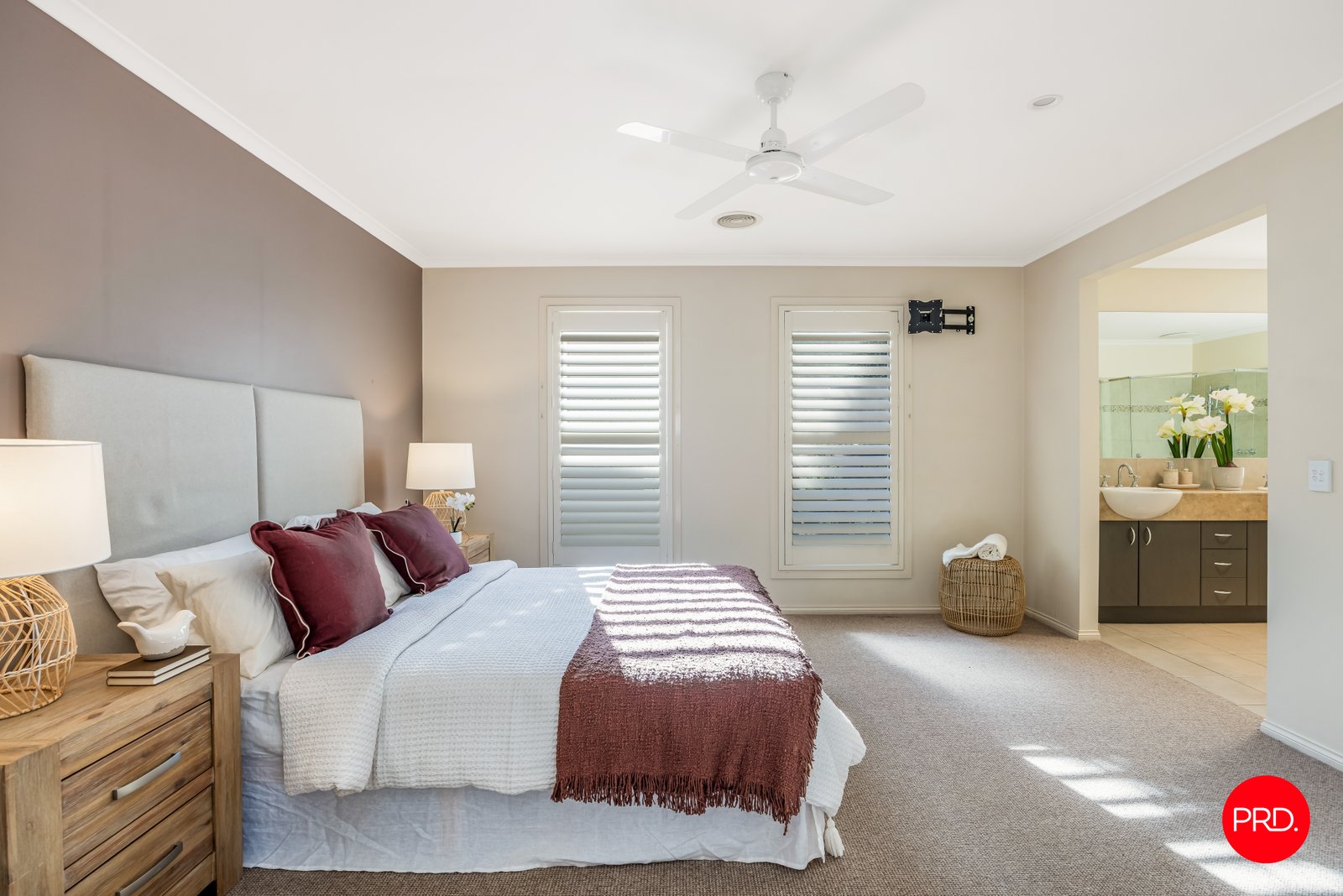 46 Waterview Drive WHITE HILLS 8