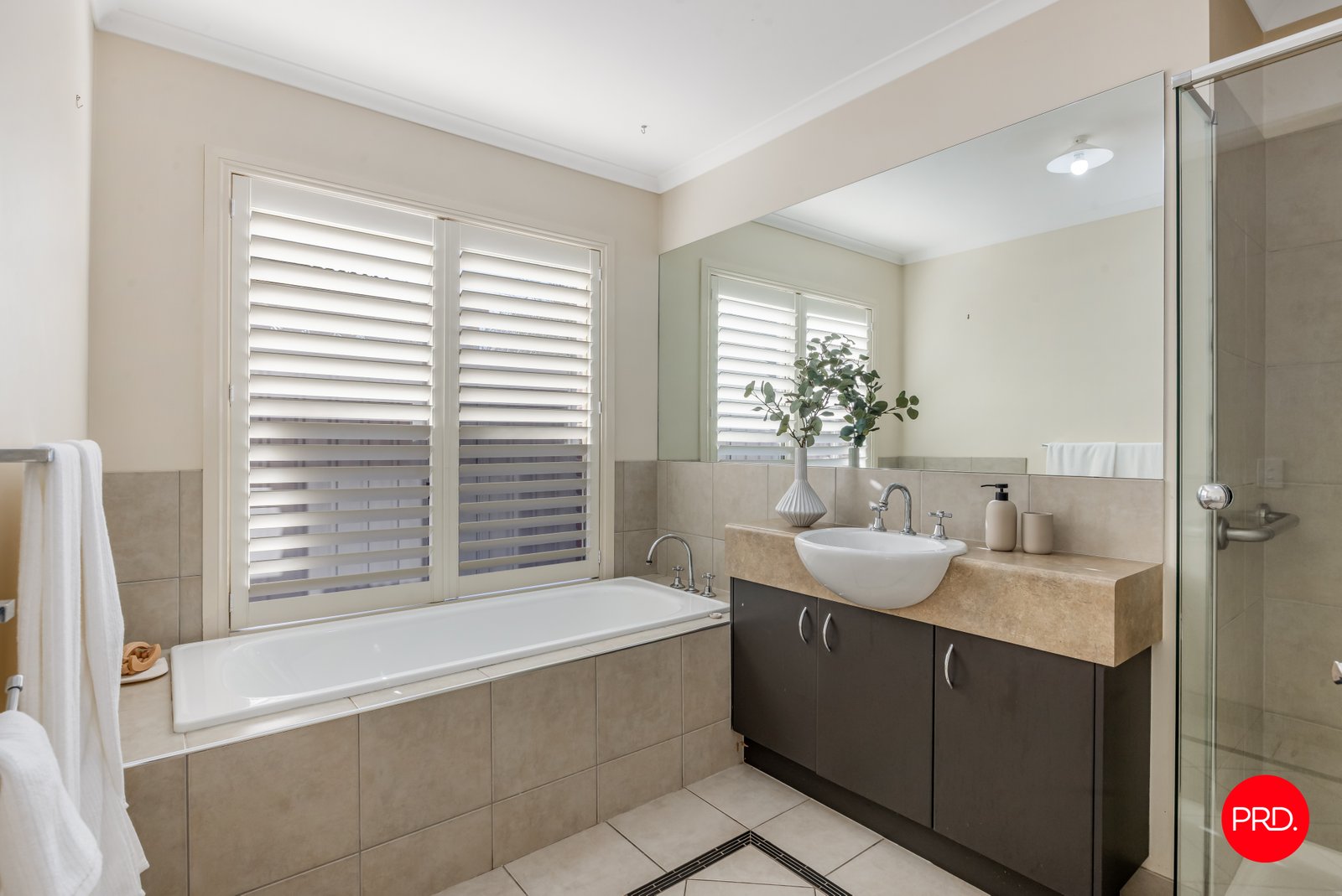 46 Waterview Drive WHITE HILLS 16