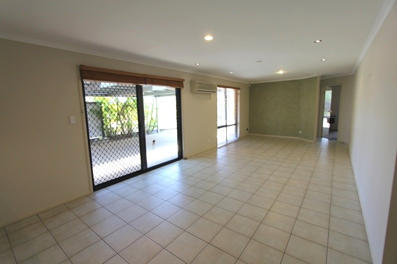 46 Watford Crescent MOLENDINAR 5