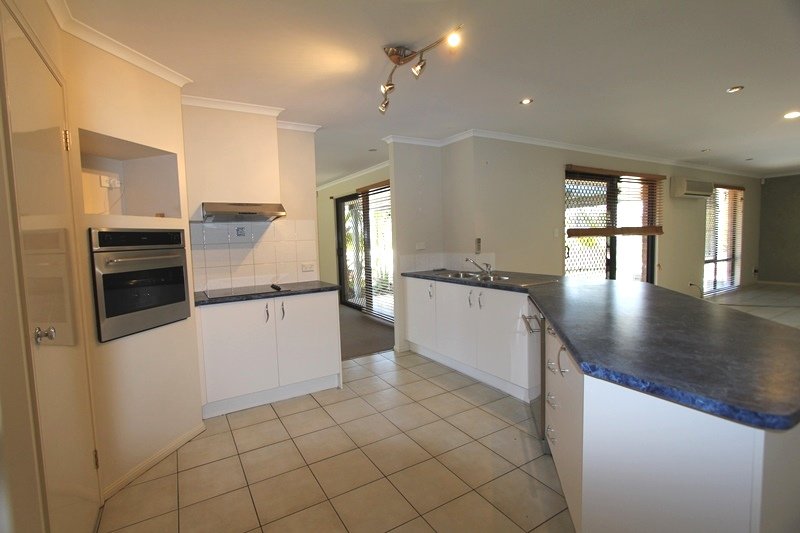 46 Watford Crescent MOLENDINAR 4