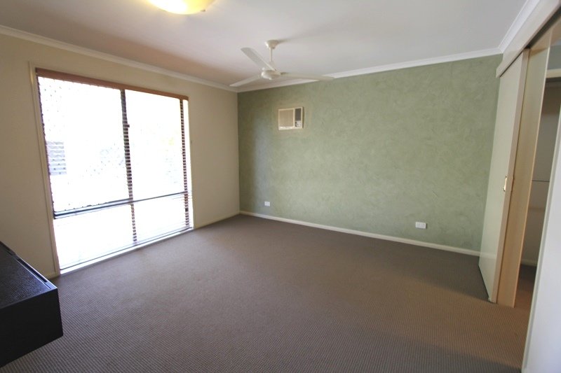 46 Watford Crescent MOLENDINAR 6