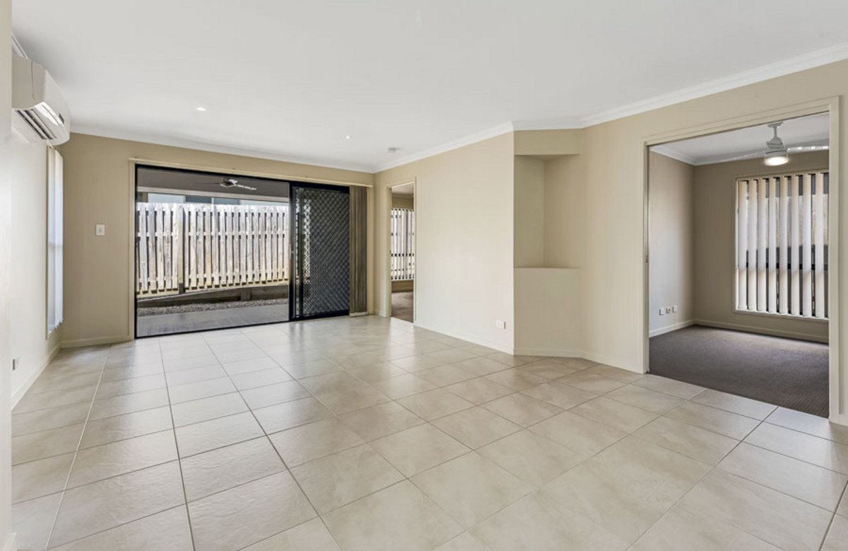 46 Wimmera Crescent Upper Coomera 3