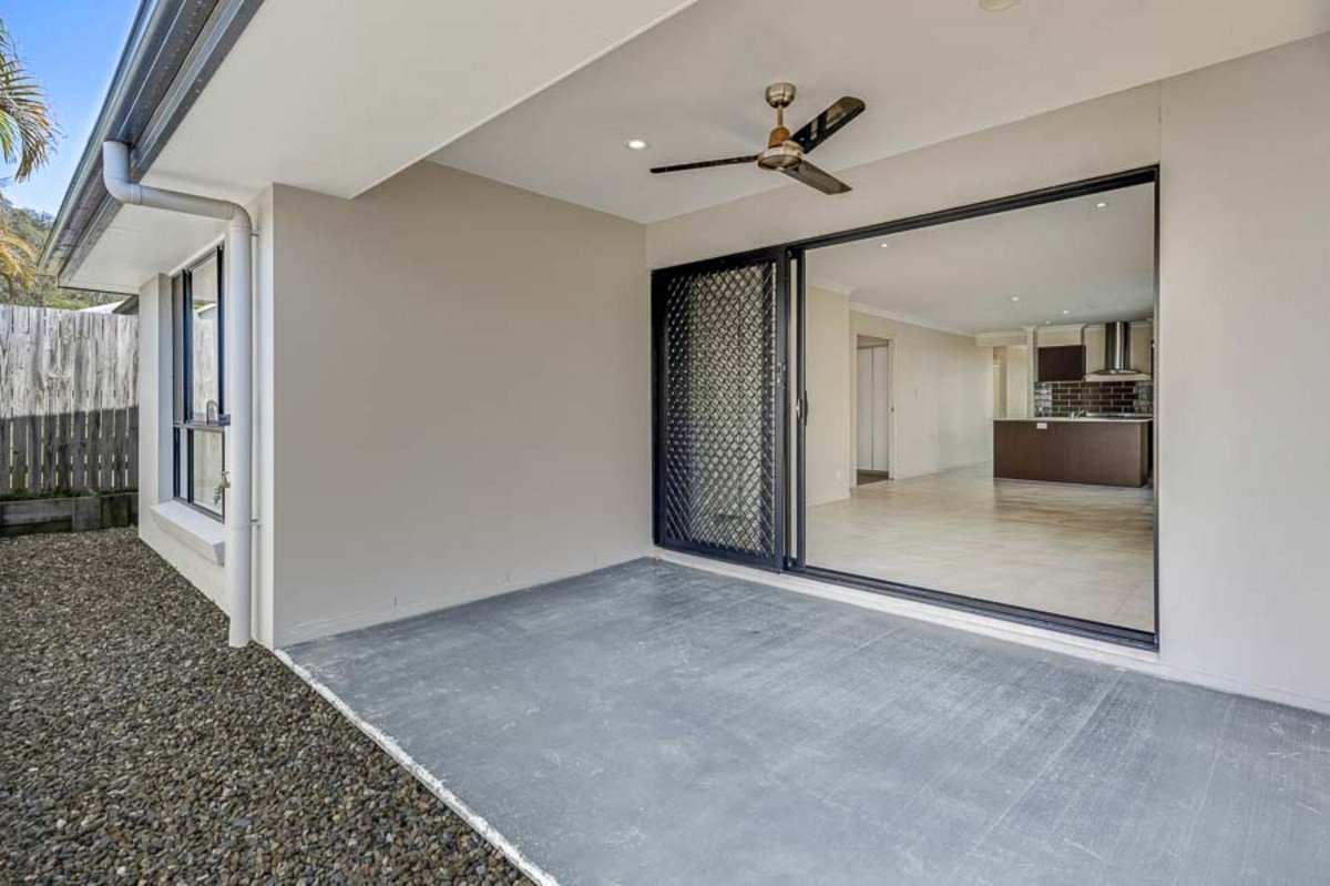 46 Wimmera Crescent Upper Coomera 11