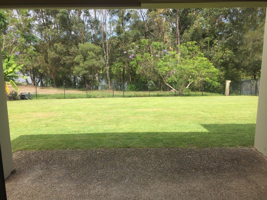 46 Woody Views Way ROBINA 14