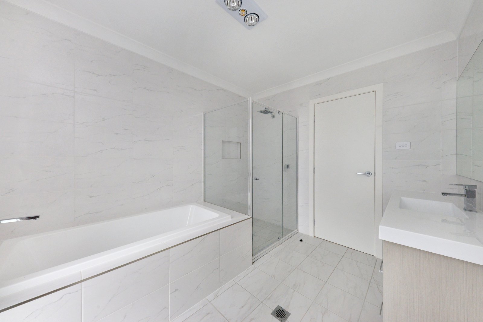 46 Woomera Road LITTLE BAY 7