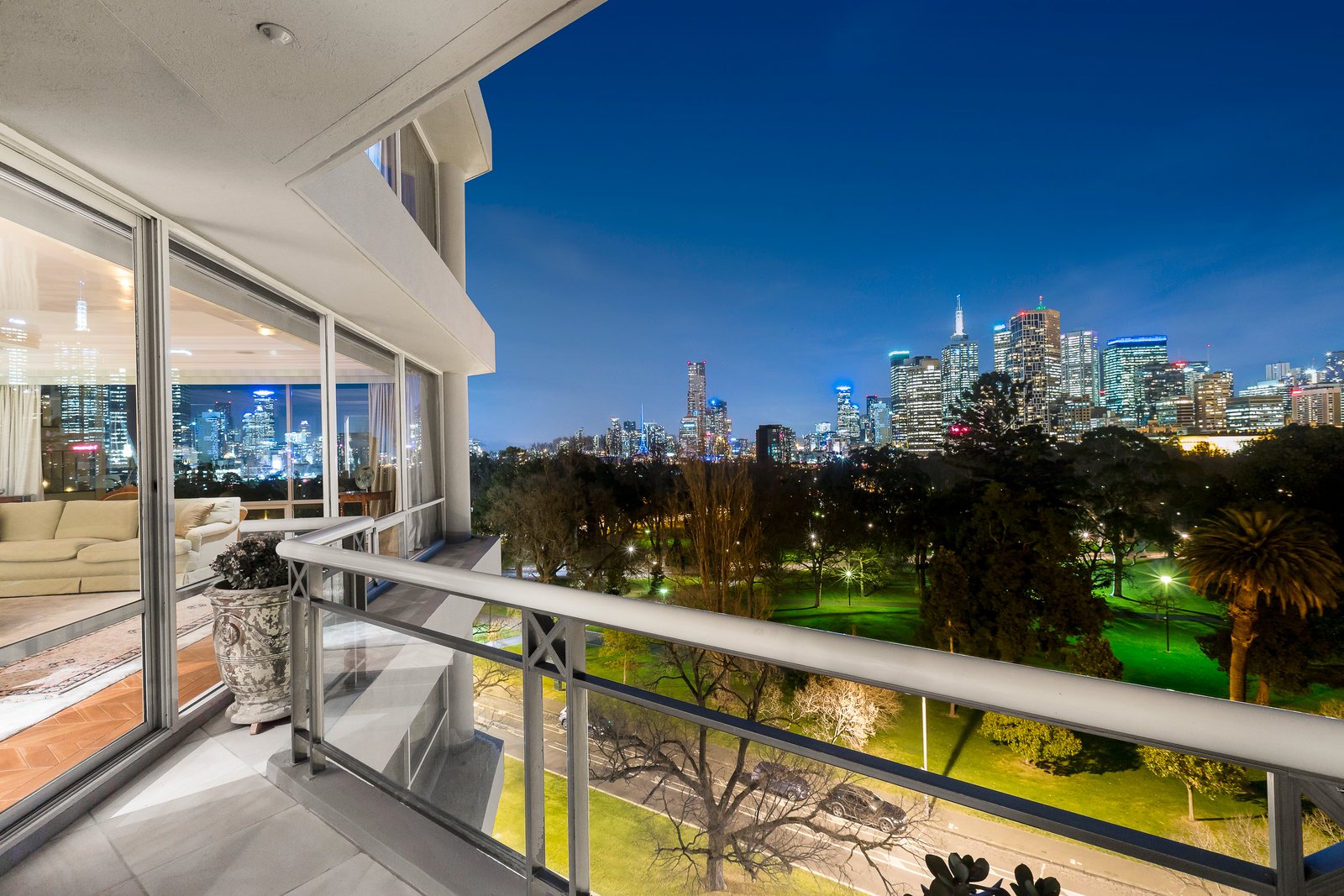 4/6066 Clarendon Street, East Melbourne RT Edgar