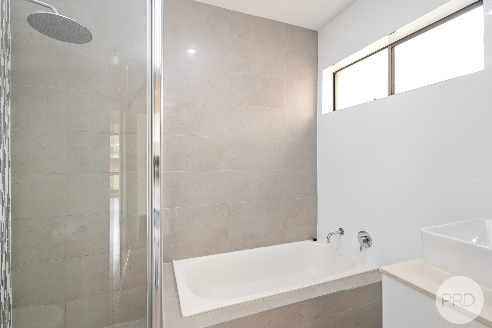 4/61 Ronald Avenue SHOAL BAY 18