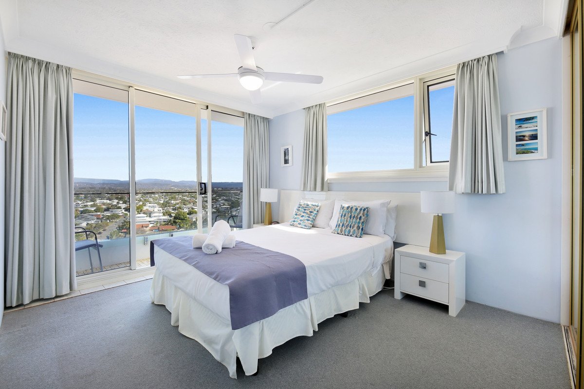46/114 The Esplanade Burleigh Heads 13