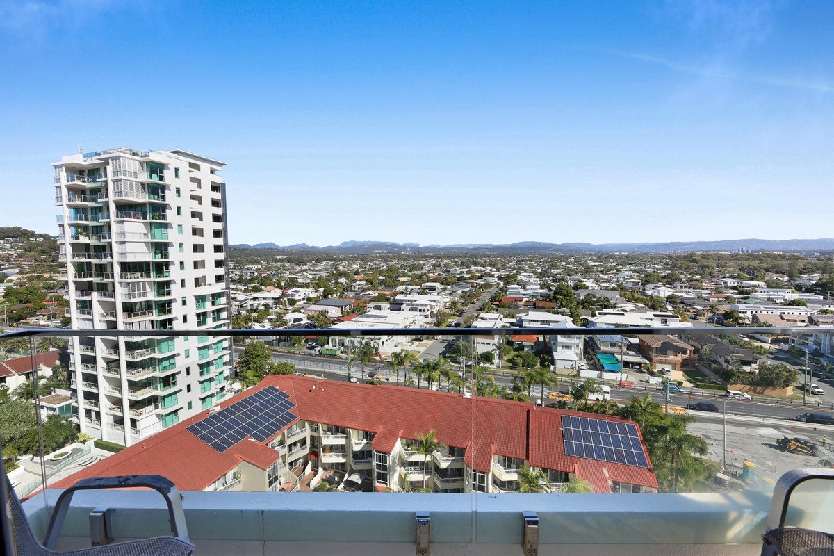 46/114 The Esplanade Burleigh Heads 17
