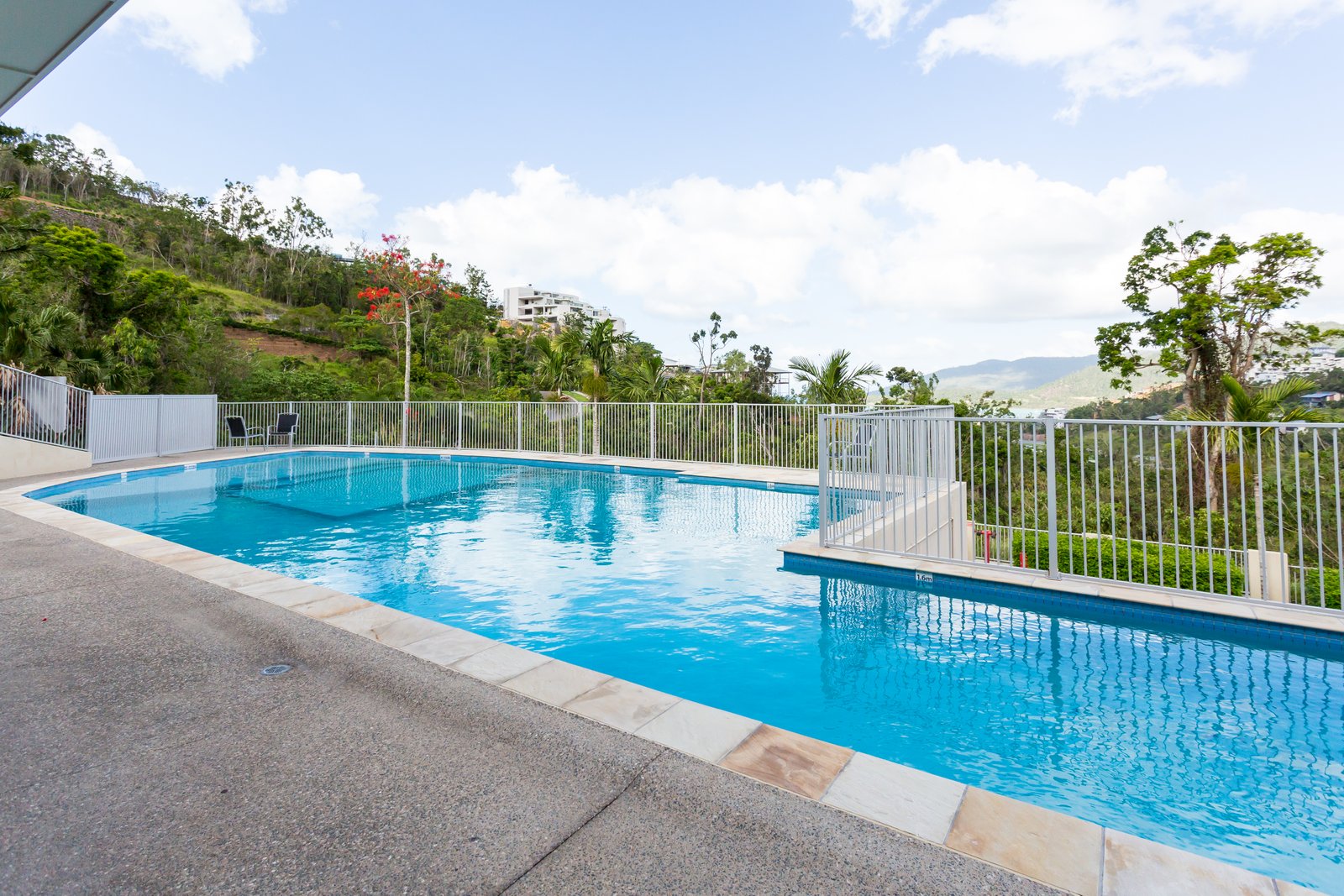 46/15 Flame Tree Court AIRLIE BEACH 2
