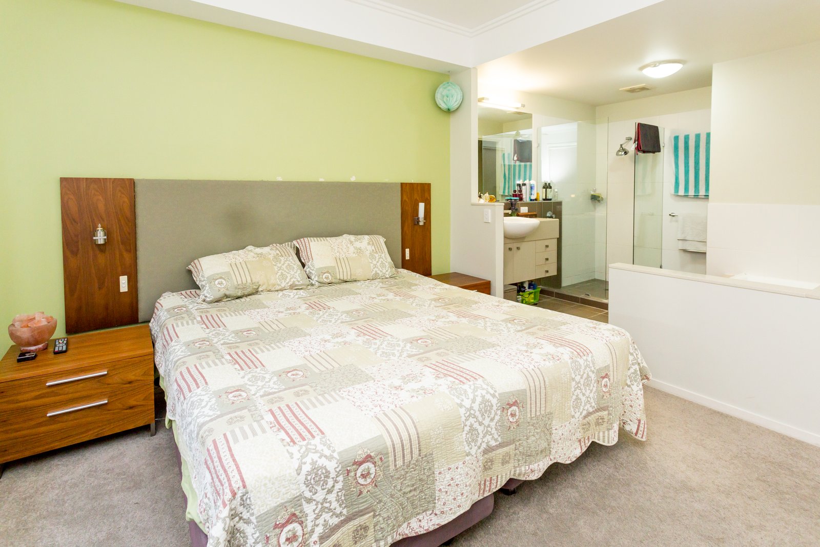 46/15 Flame Tree Court AIRLIE BEACH 4