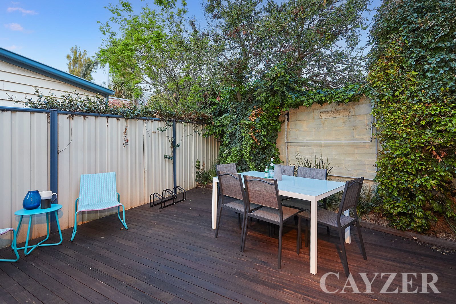 Gallery: 462 Bay Street