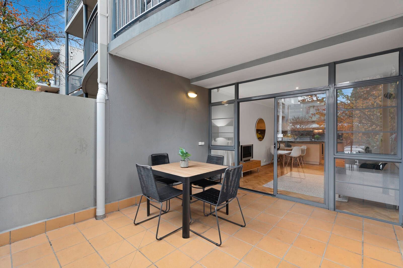 Gallery: 4/62 Wellington Street