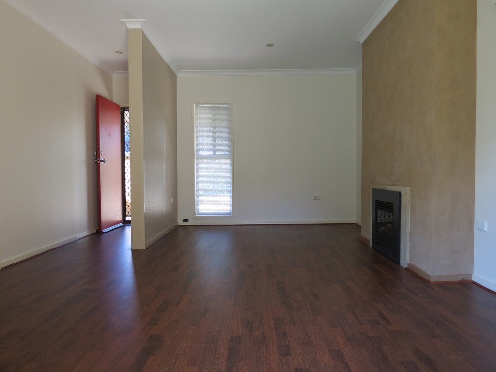 4/621 Olive Street ALBURY 6