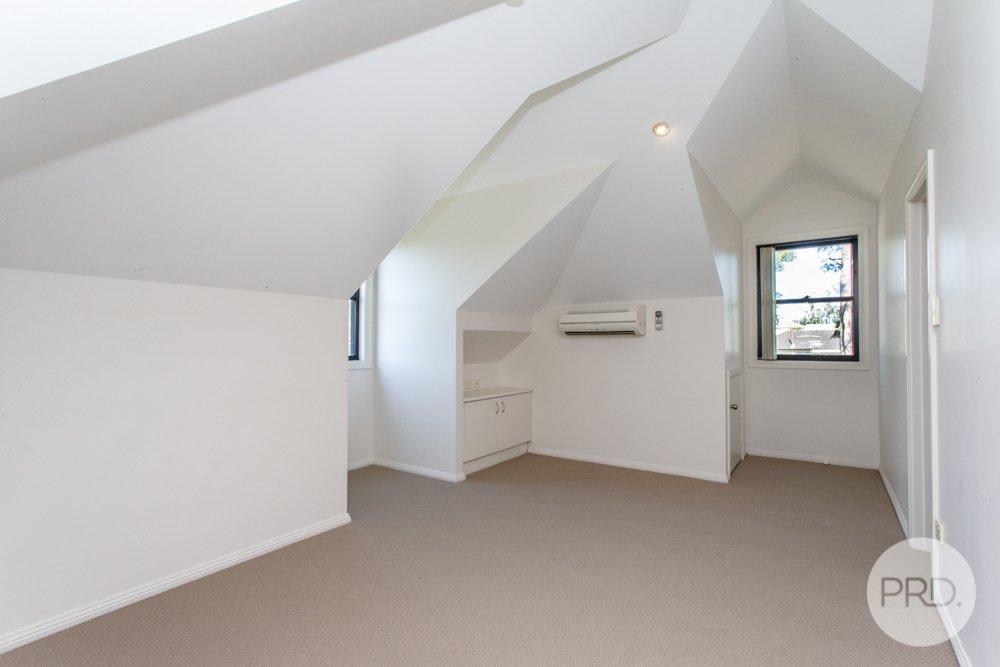 4/63 College  CAMBRIDGE PARK 6