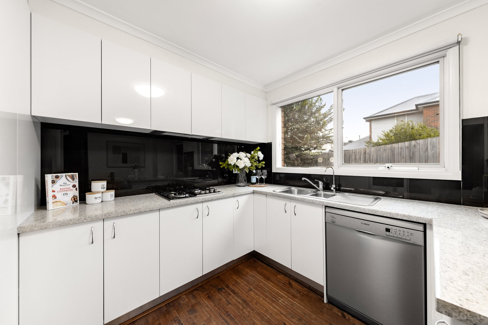 Real Estate and Property in 4/64 Beverley Street, Doncaster East, VIC