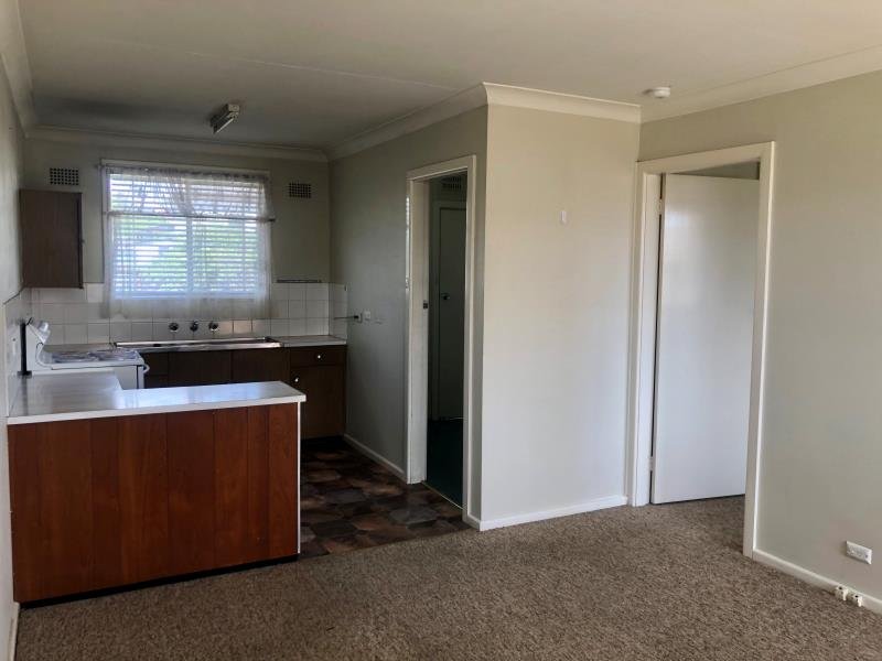 4/64 Crown Street TAMWORTH 6