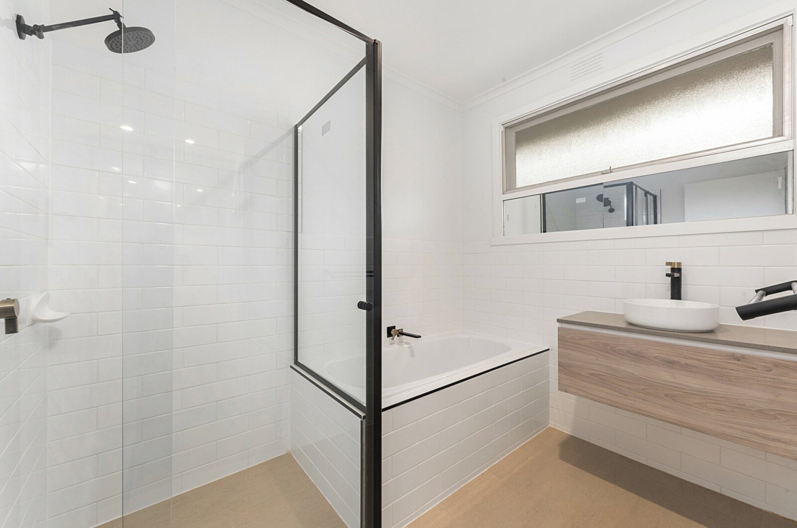 4/64 Essex Road, Surrey Hills, 3127