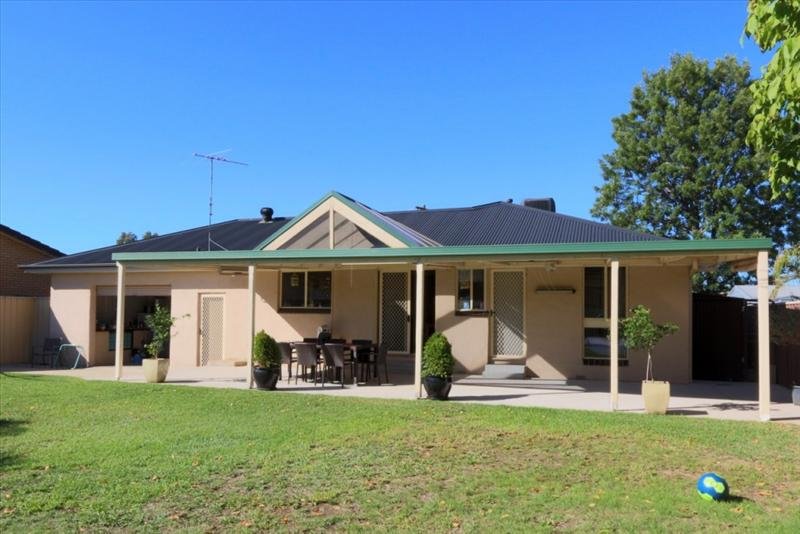 464 Jason Court LAVINGTON 8
