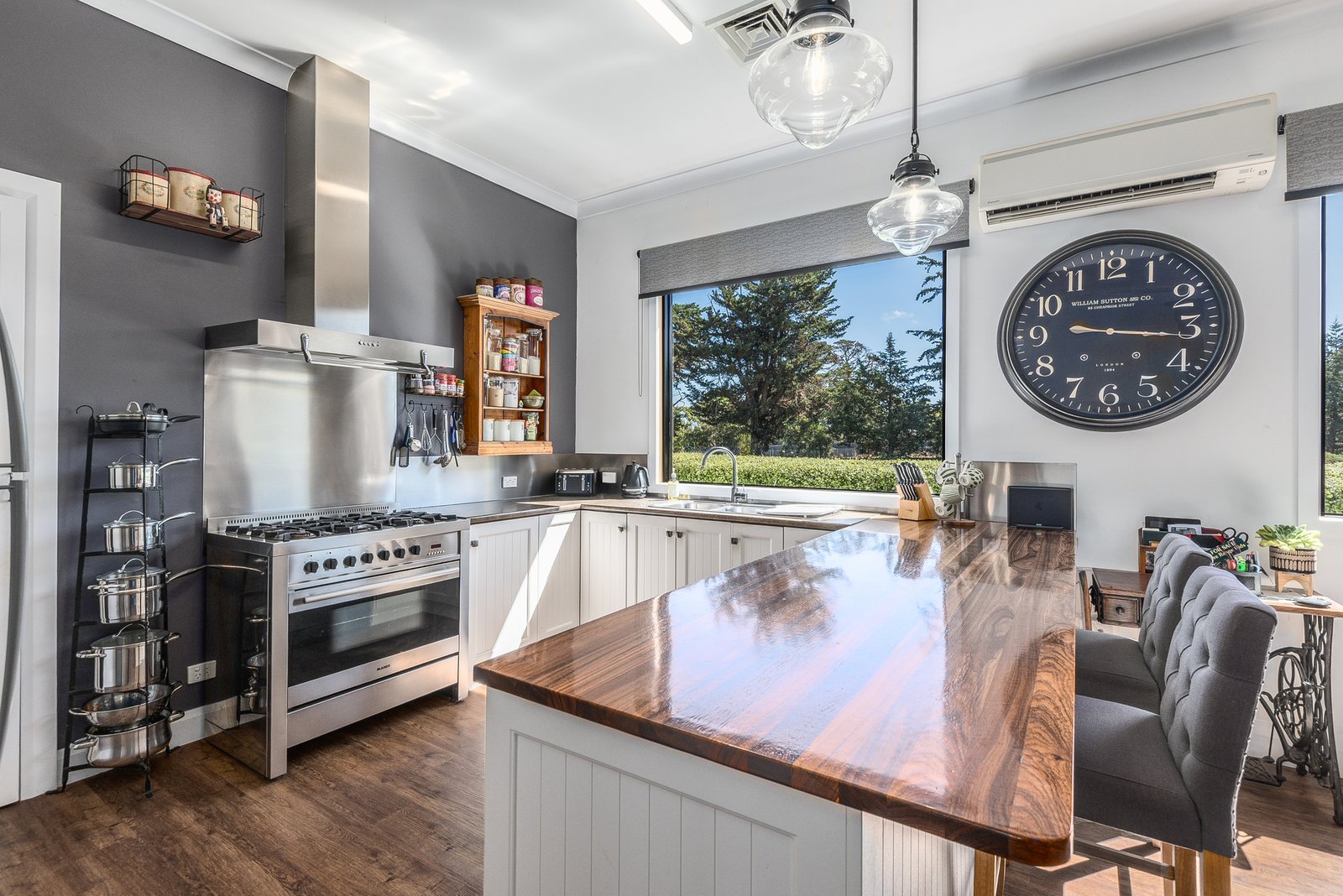Gallery: 465 Bellarine Highway