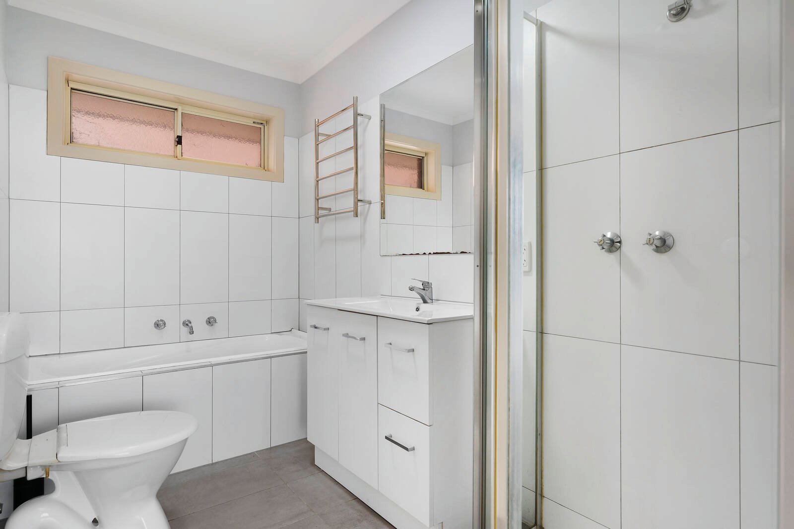 Real Estate and Property in 465 Belmore Road, Mont Albert North, VIC