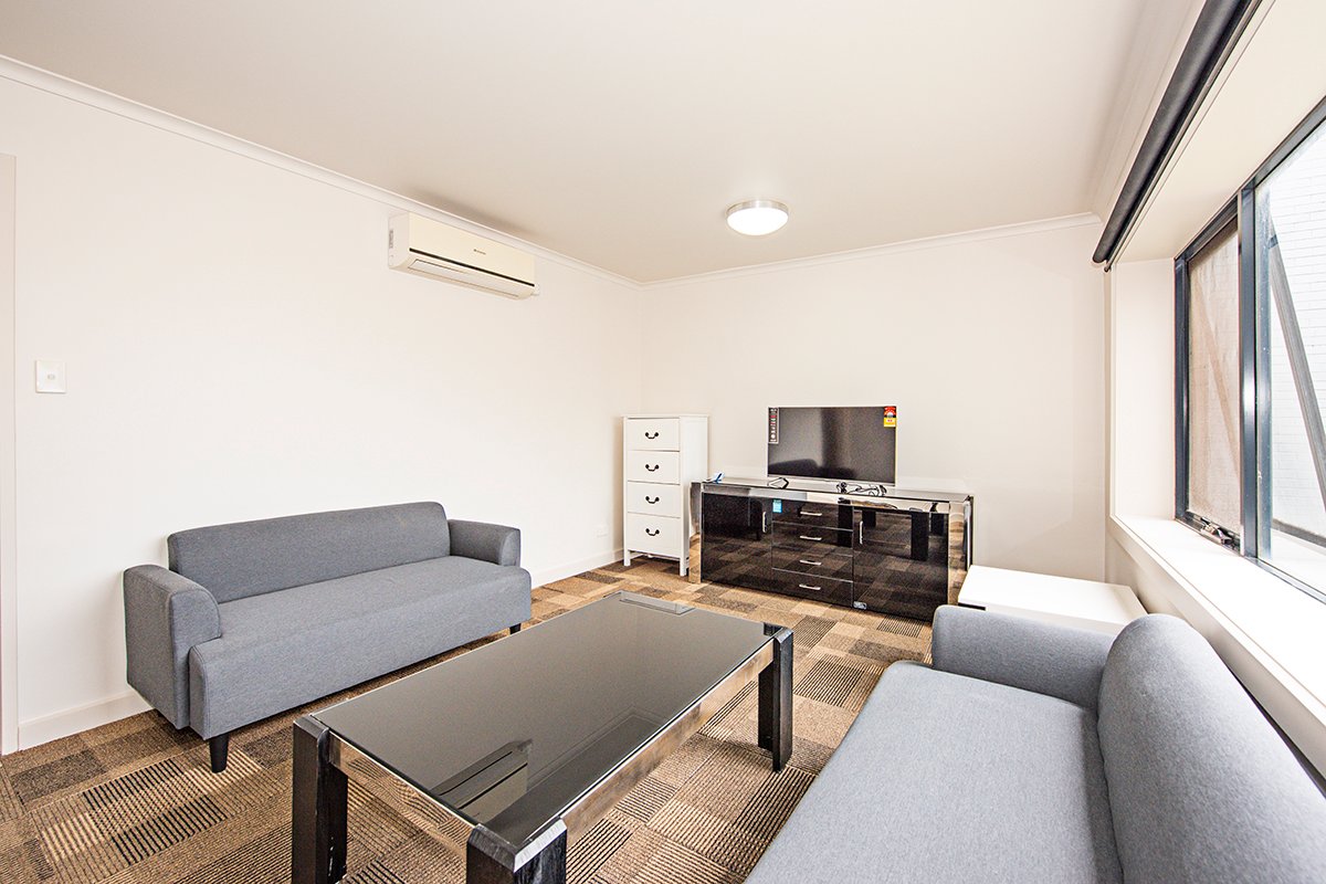 Gallery: 4/653 Park Street