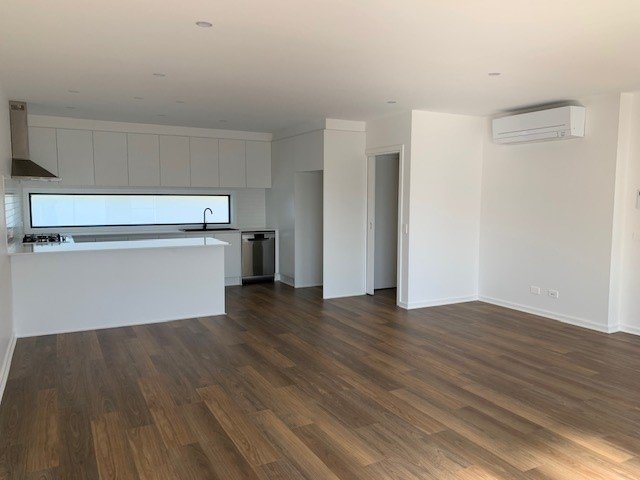 Gallery: 4/66 Vines Road