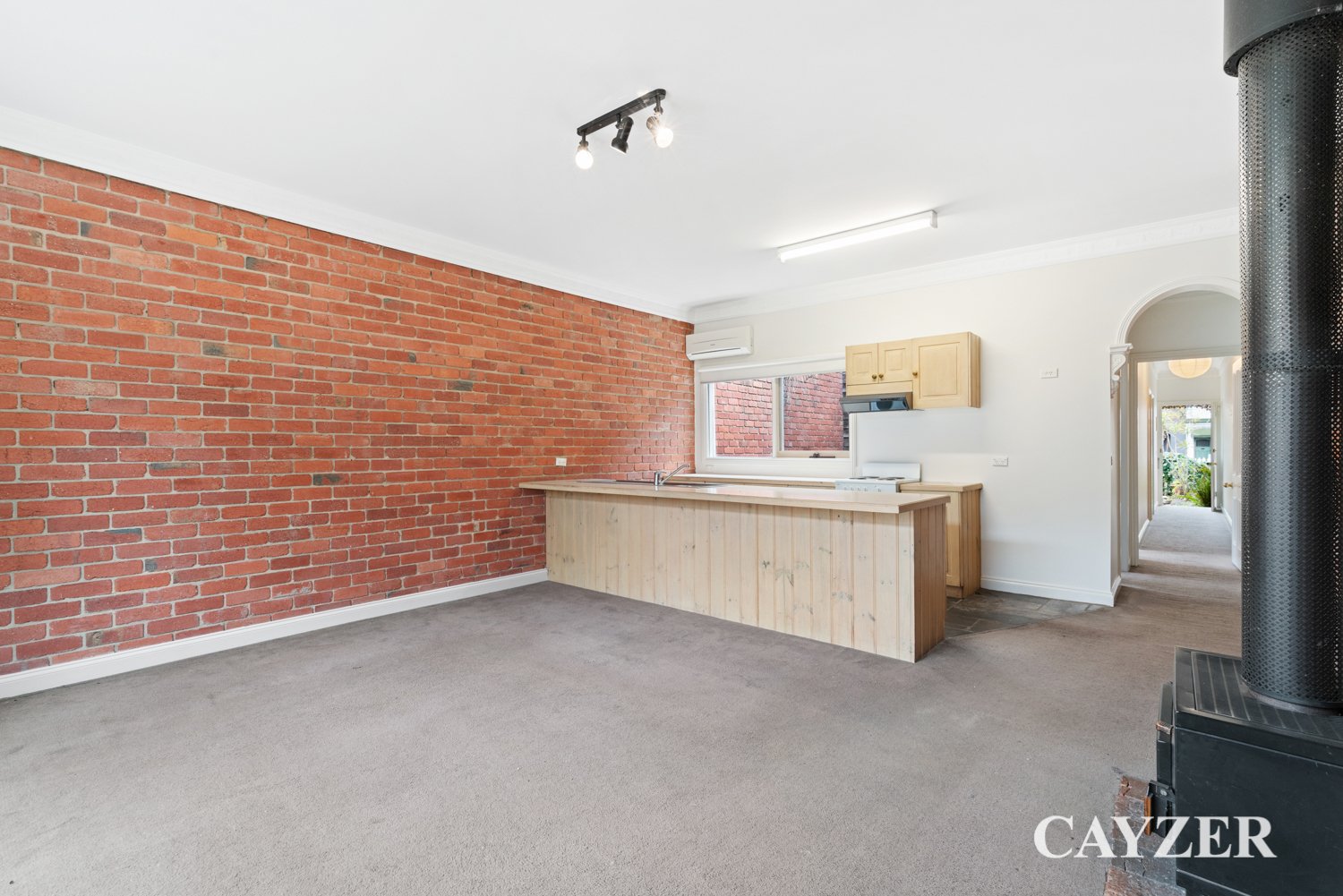 Gallery: 466a Bay Street