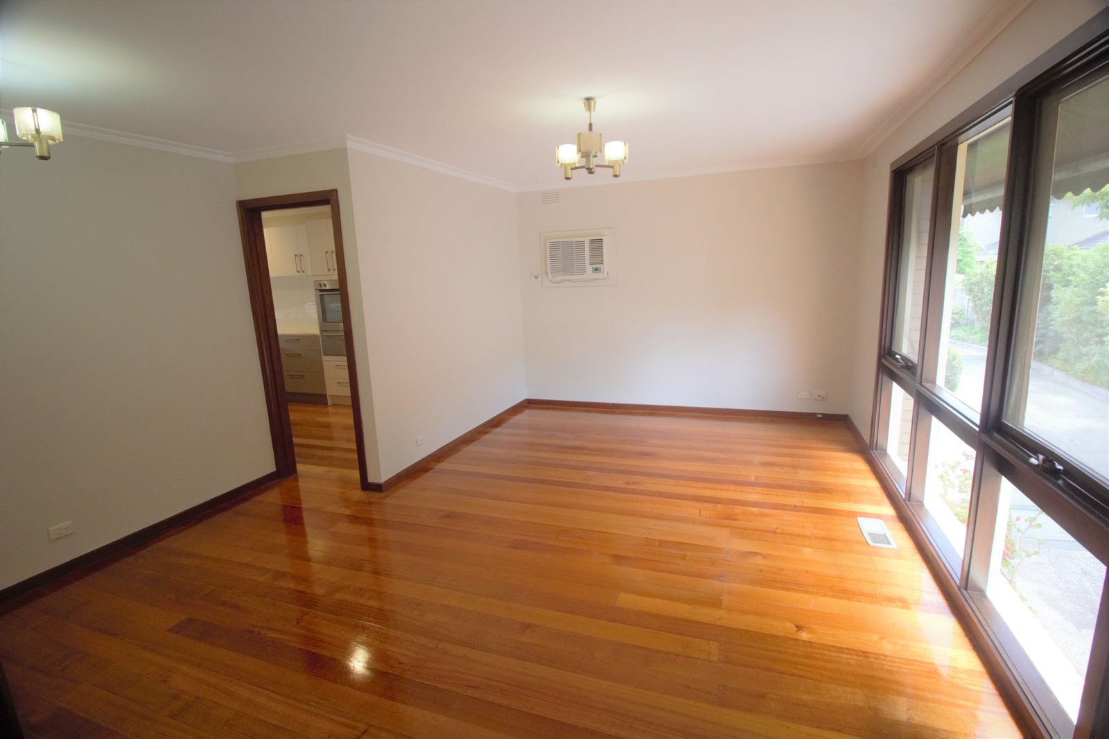 Gallery: 4/67 Ashburn Grove