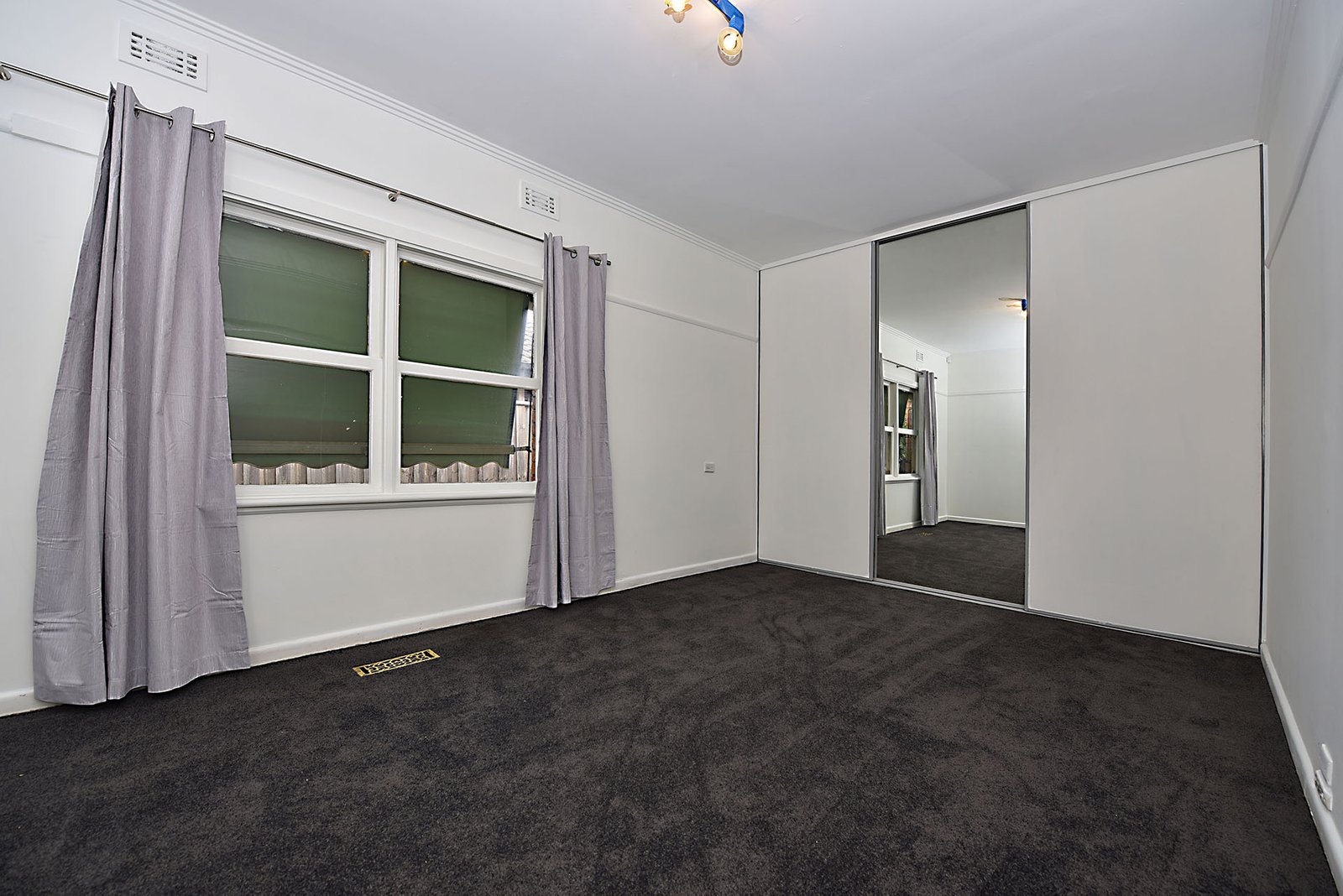 Gallery: 467 Lower Dandenong Road