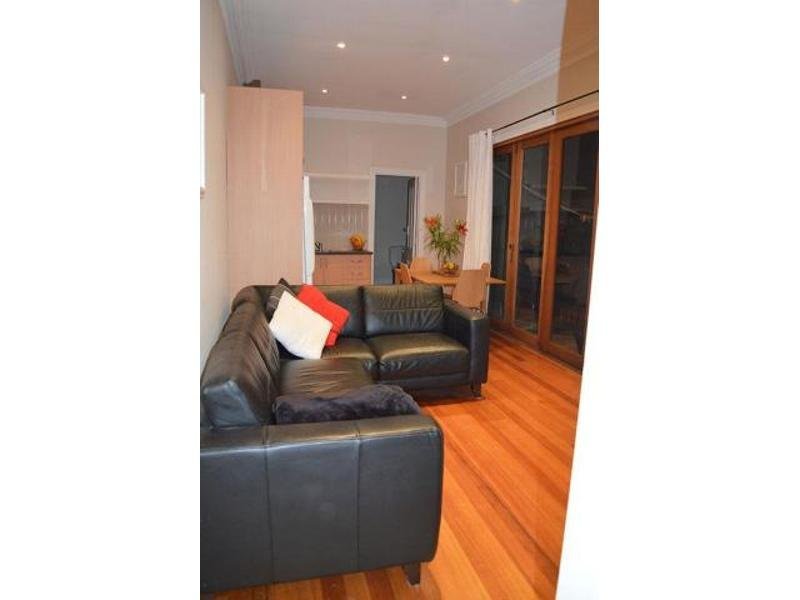 Gallery: 468 Coventry Street
