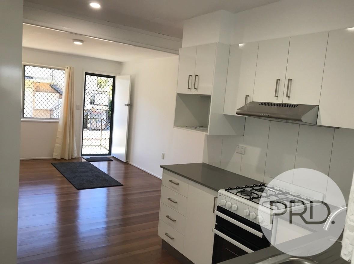 4/68 Jenner Street NUNDAH 2