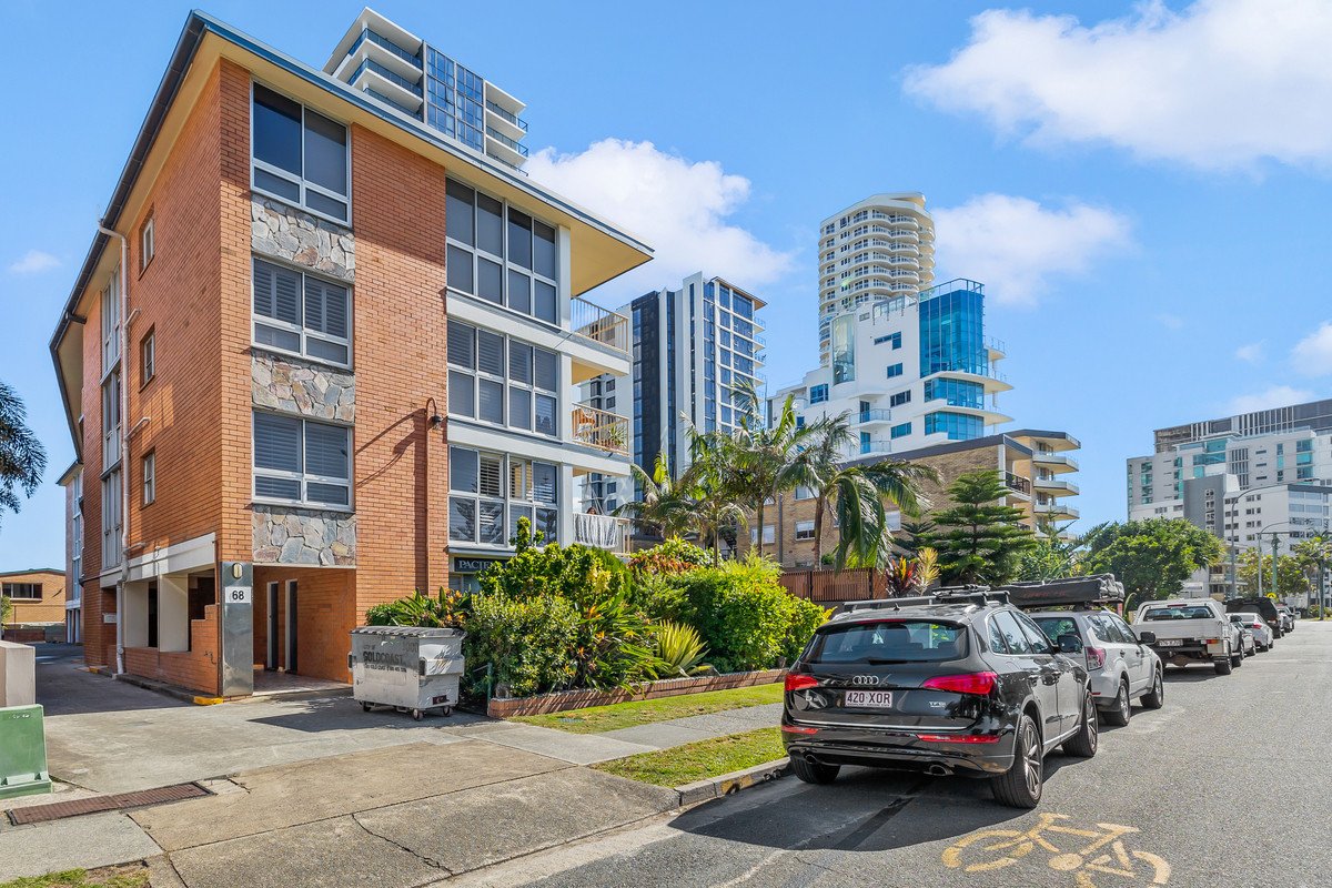 4/68 The Esplanade Burleigh Heads 2