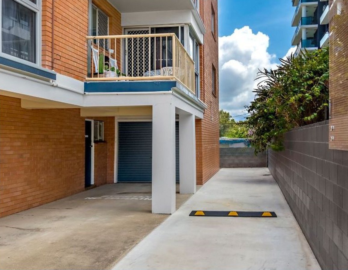 4/68 The Esplanade Burleigh Heads 10