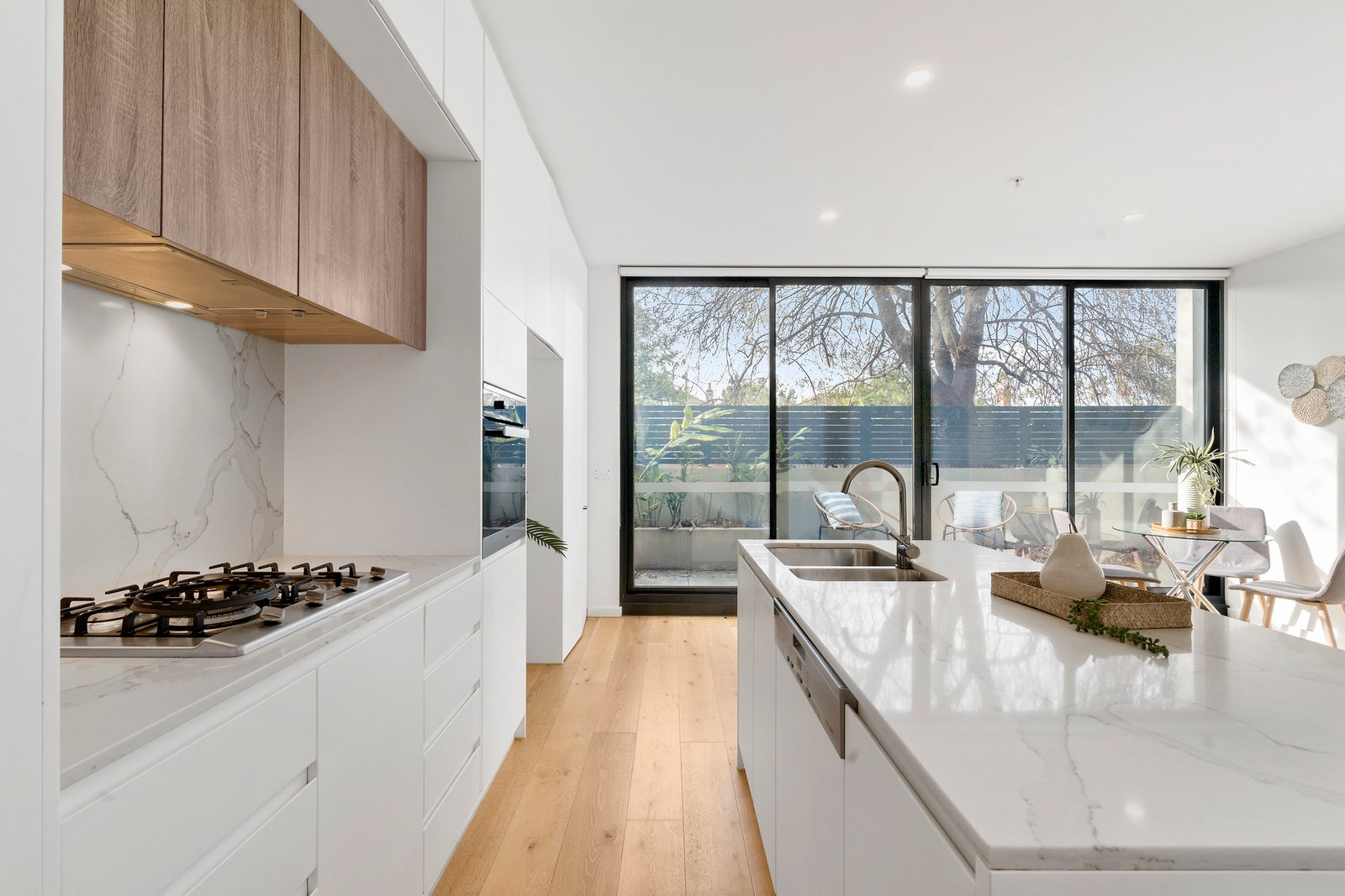 Real Estate and Property in 4/687 Glen Huntly Road, Caulfield, VIC