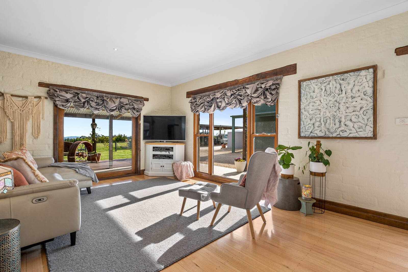 Real Estate and Property in 469 Couangalt Road, Gisborne South, VIC