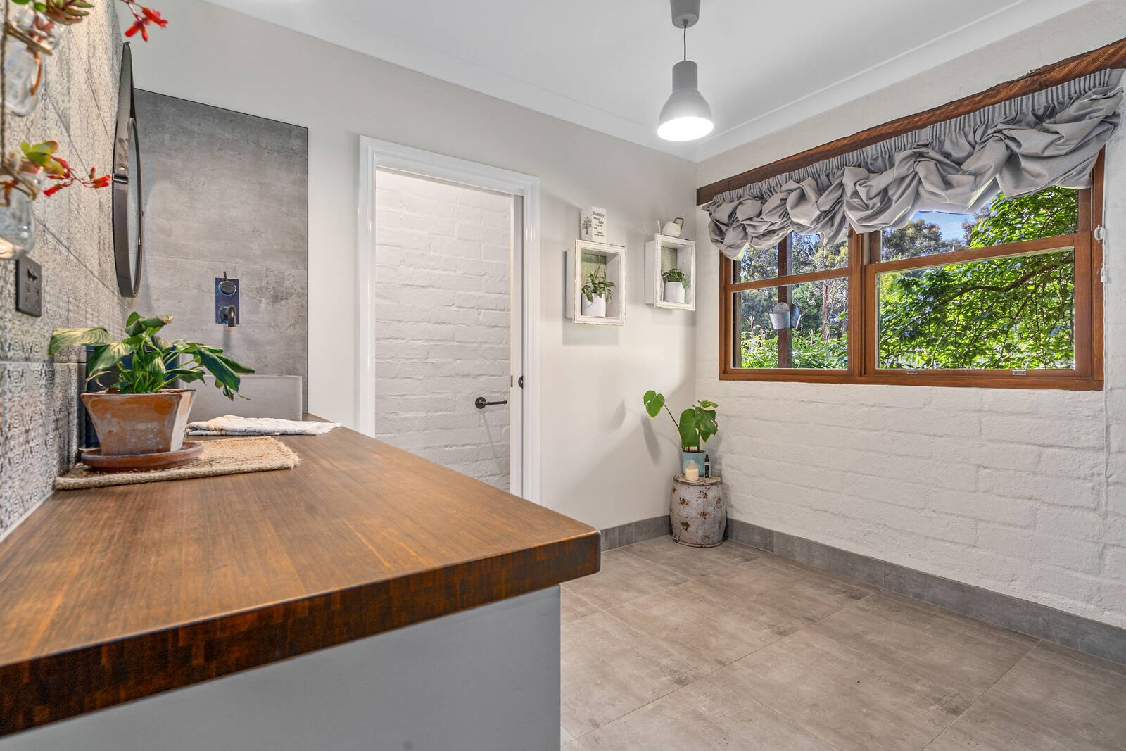 Real Estate and Property in 469 Couangalt Road, Gisborne South, VIC