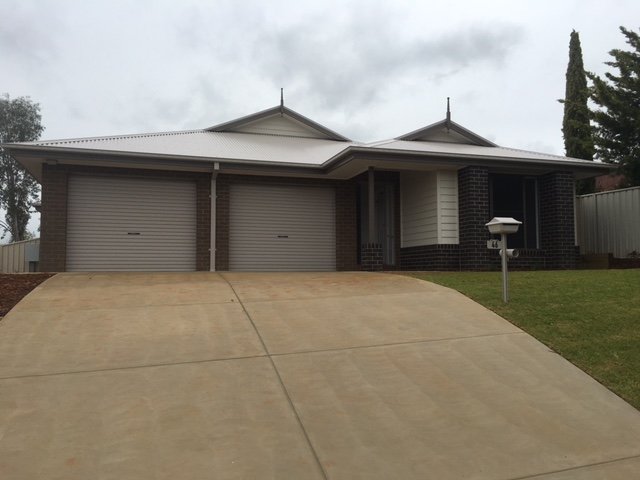 46A Newton Circuit THURGOONA 1