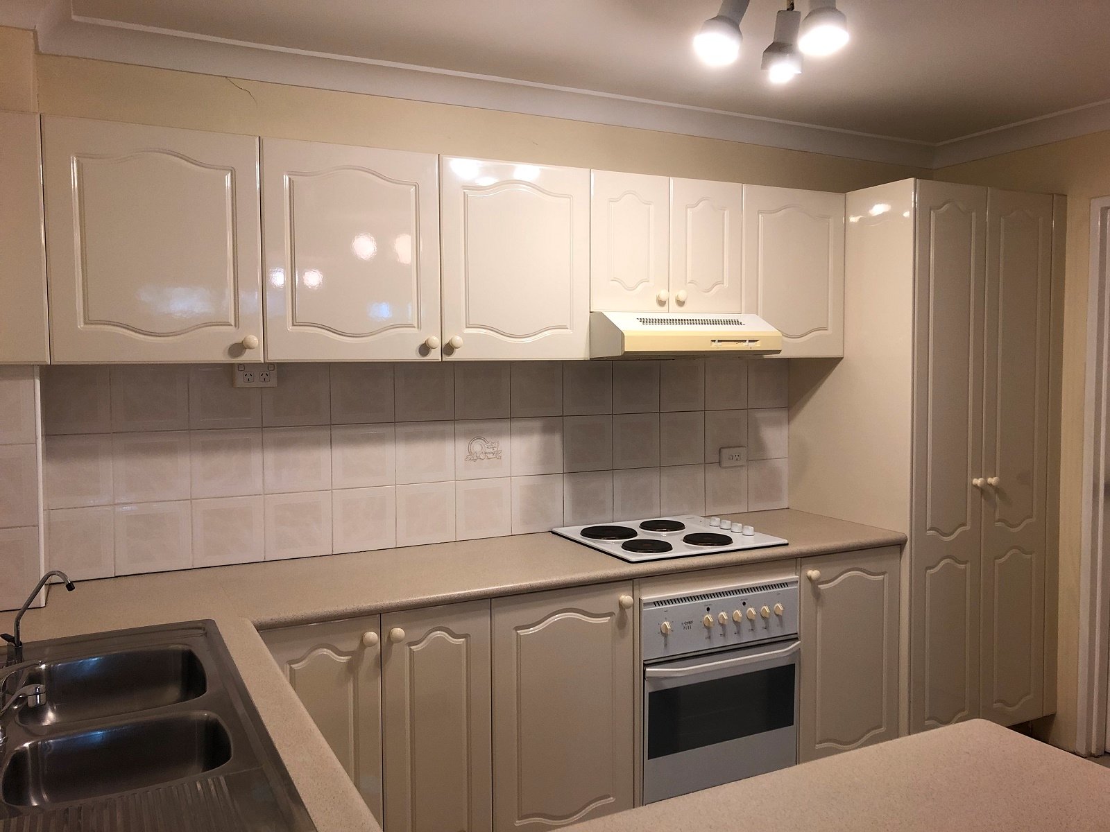 4/7-11 Hampden Street BEVERLY HILLS 1