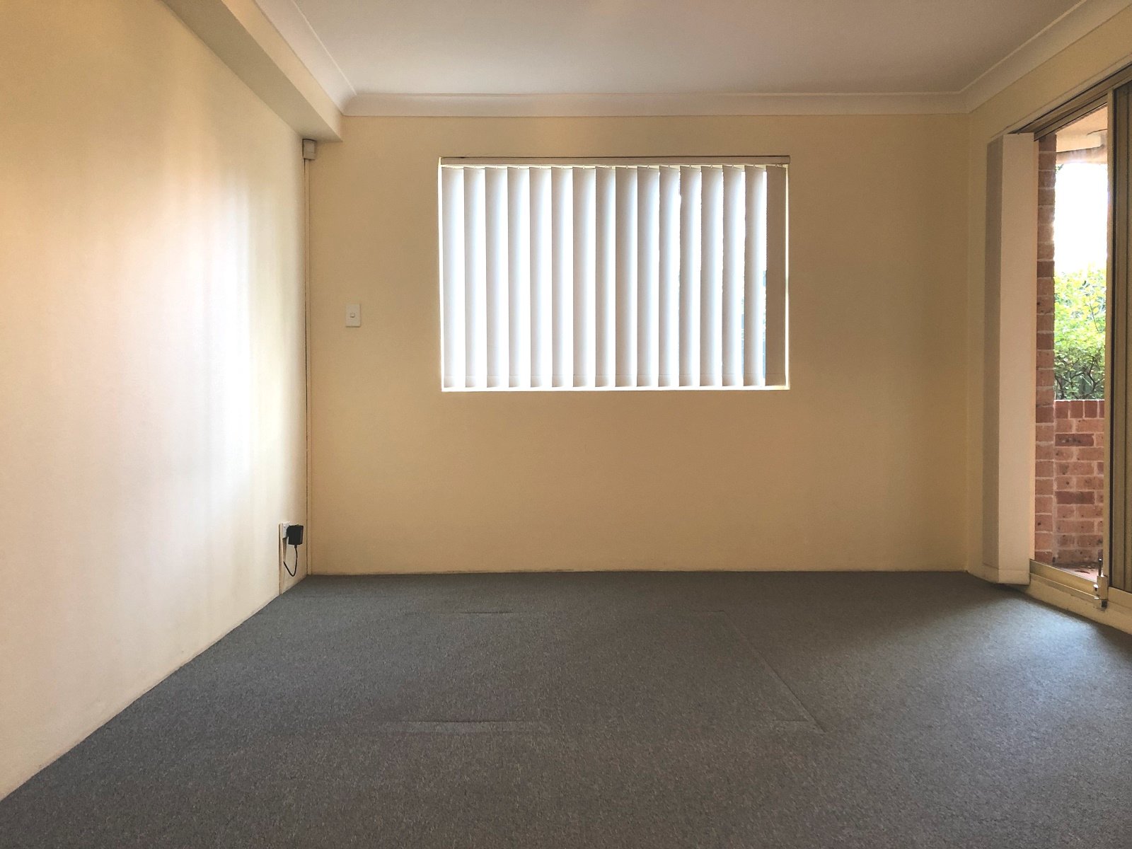 4/7-11 Hampden Street BEVERLY HILLS 3