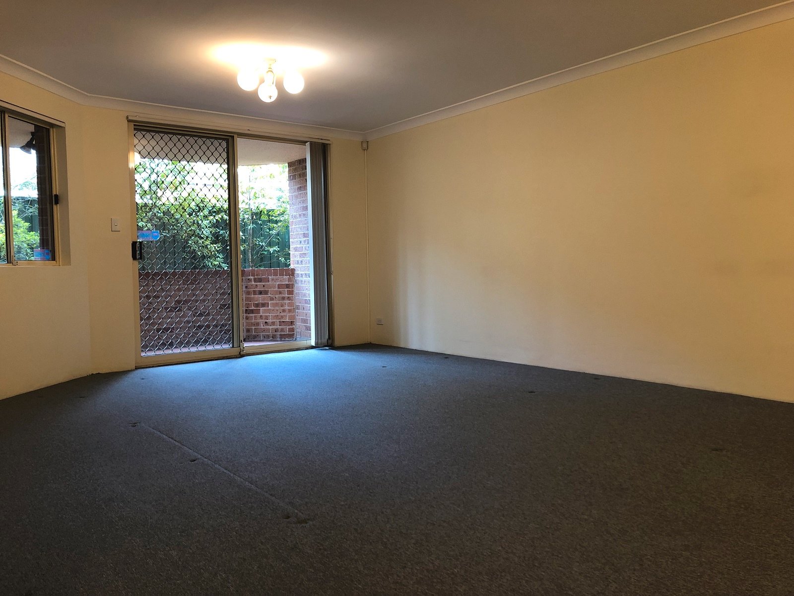 4/7-11 Hampden Street BEVERLY HILLS 1