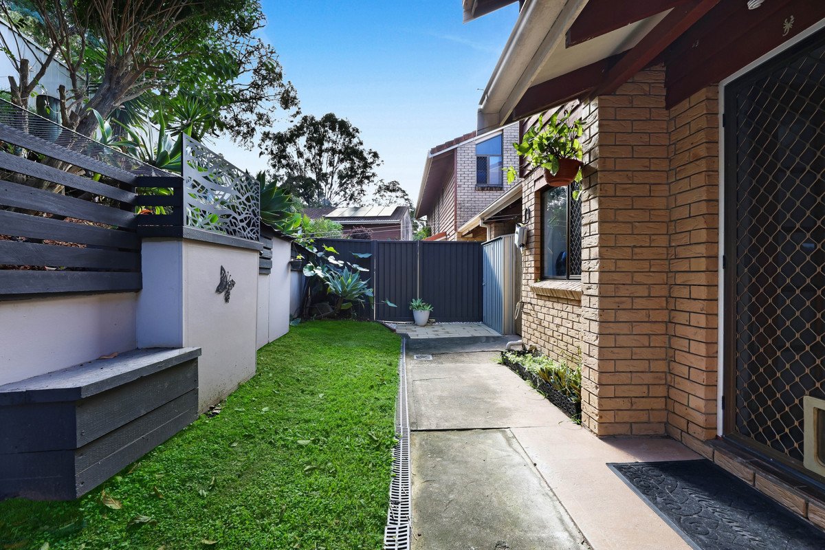 4/7-13 Parkridge Drive Molendinar 4