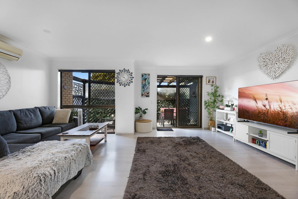 4/7-13 Parkridge Drive Molendinar 6