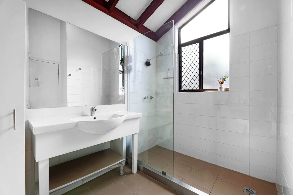 4/7-13 Parkridge Drive Molendinar 11