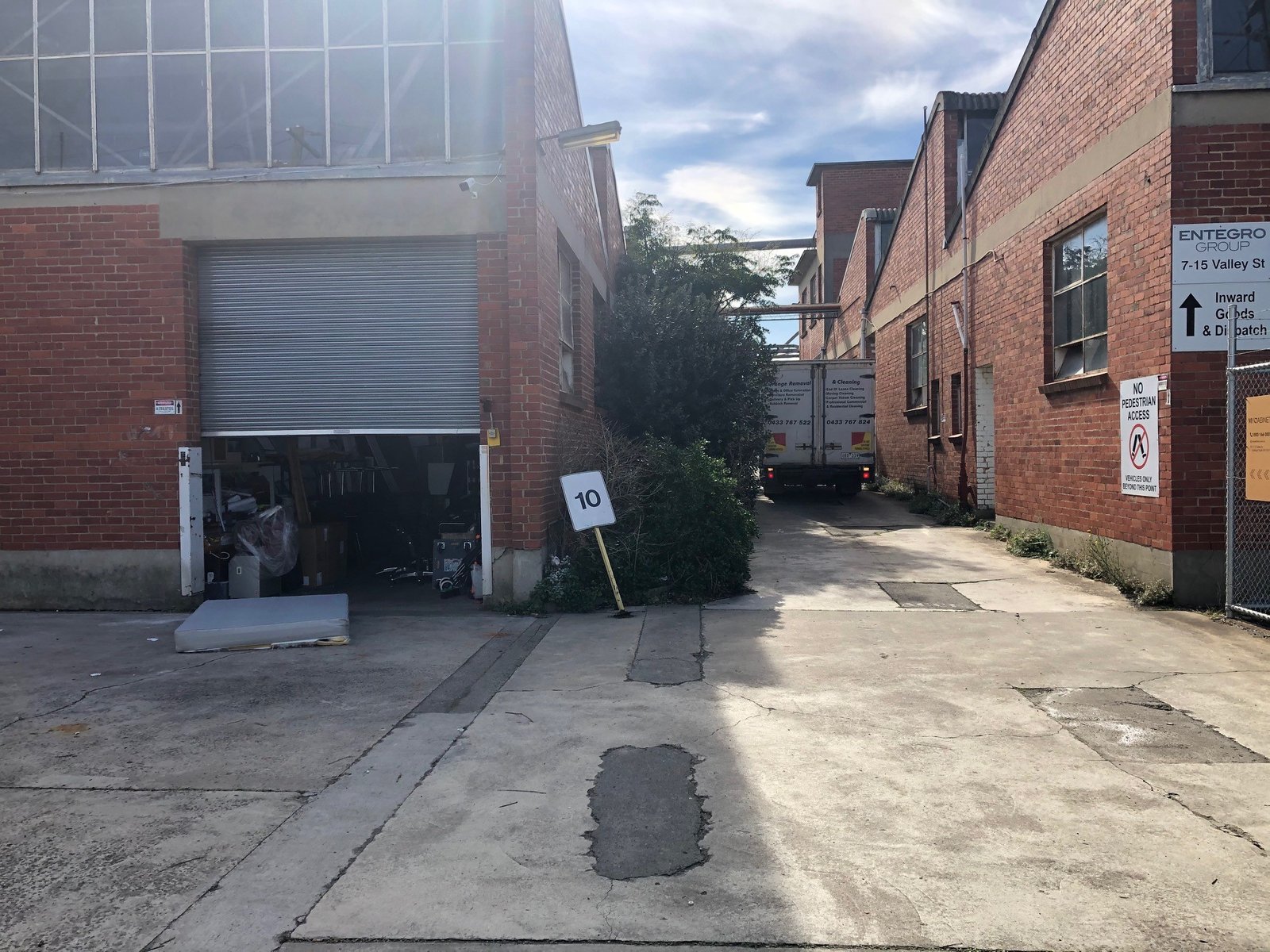Gallery: 4/7-15 Valley Street
