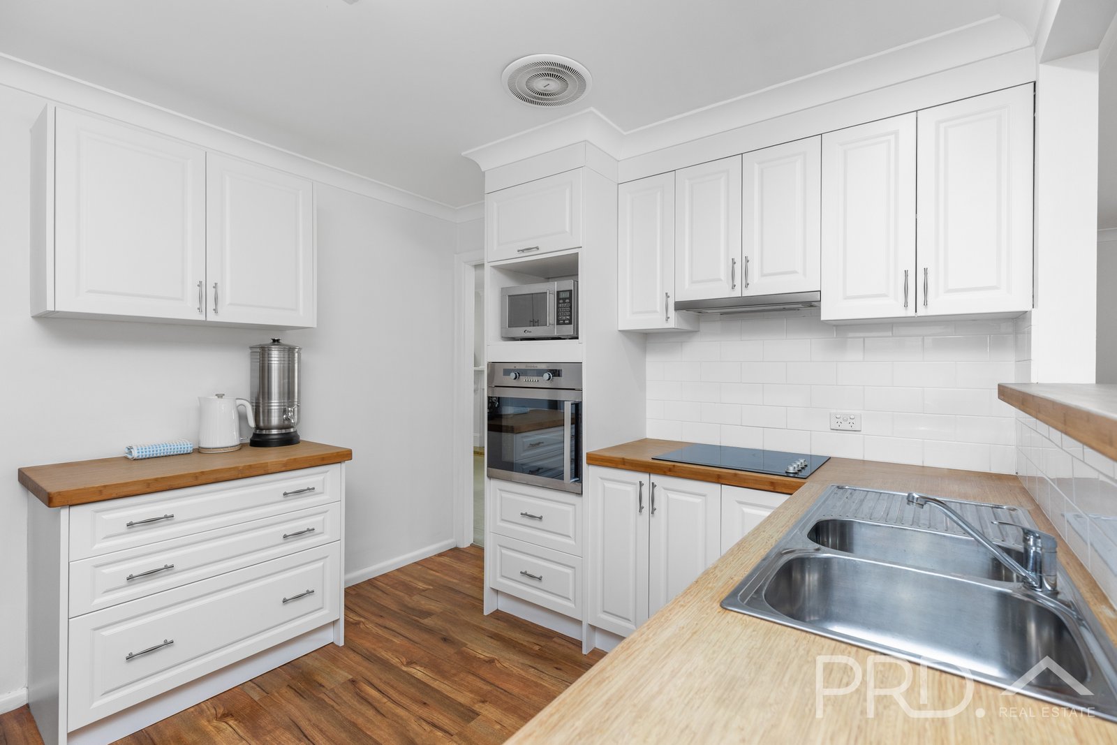 47-49 Gundagai Street ADELONG 8