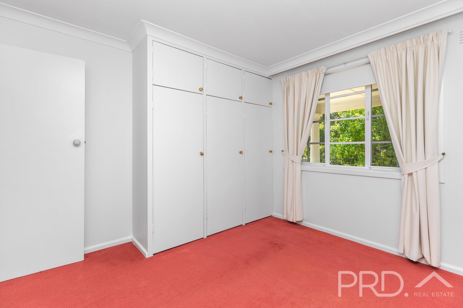 47-49 Gundagai Street ADELONG 16