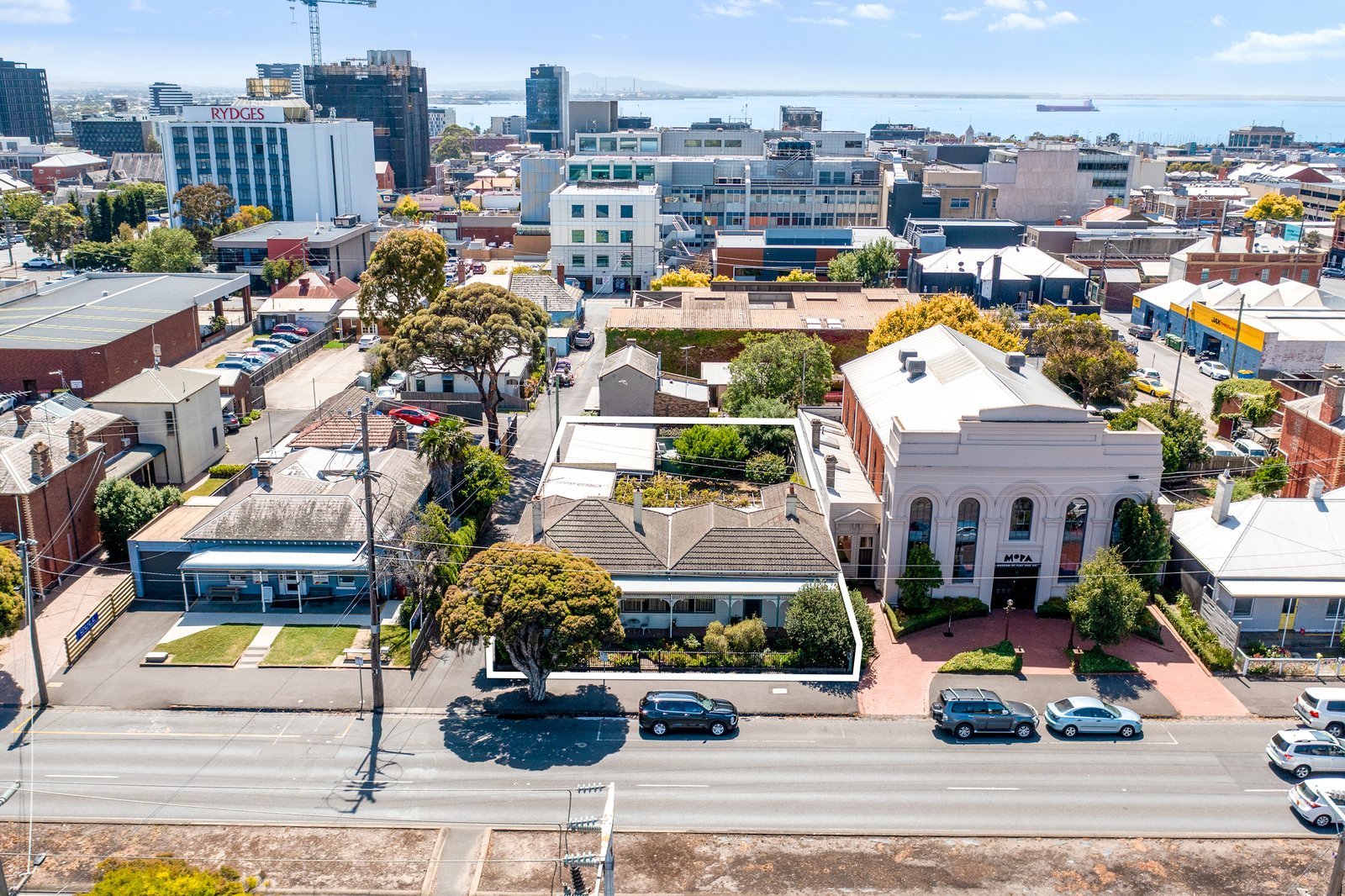 Gallery: 47-49 Mckillop Street